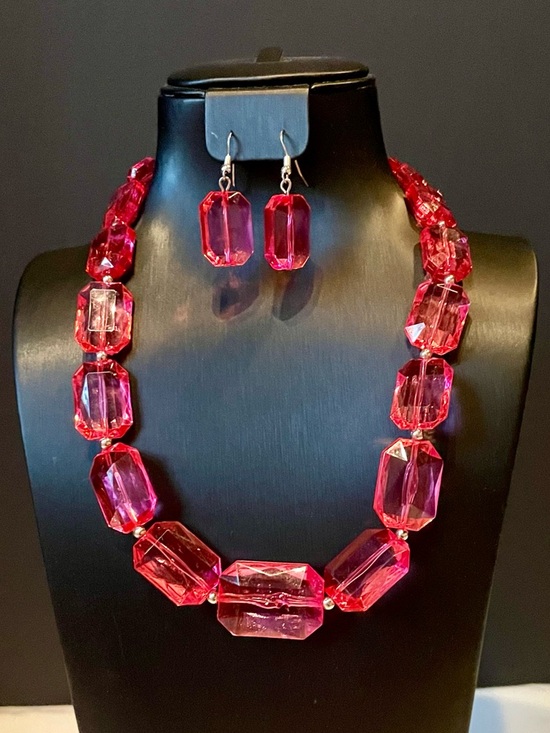 Jewelry - Pink Faceted Acrylic Necklace and Earring Set - Feminine Statement Jewelry